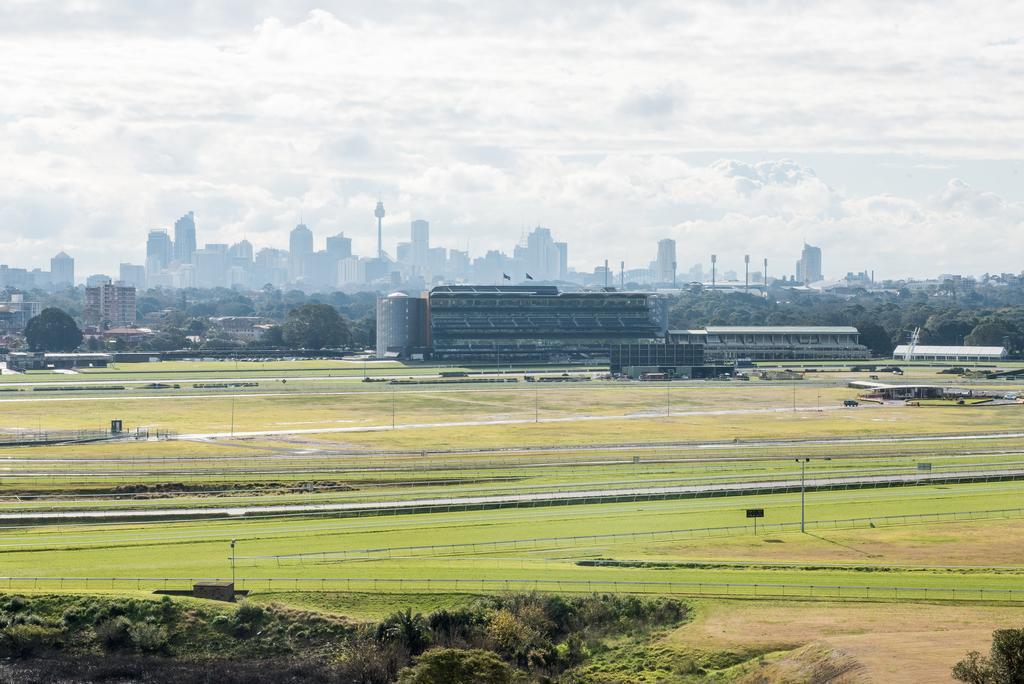 Racecourse Space Pop Up Randwick Extérieur photo