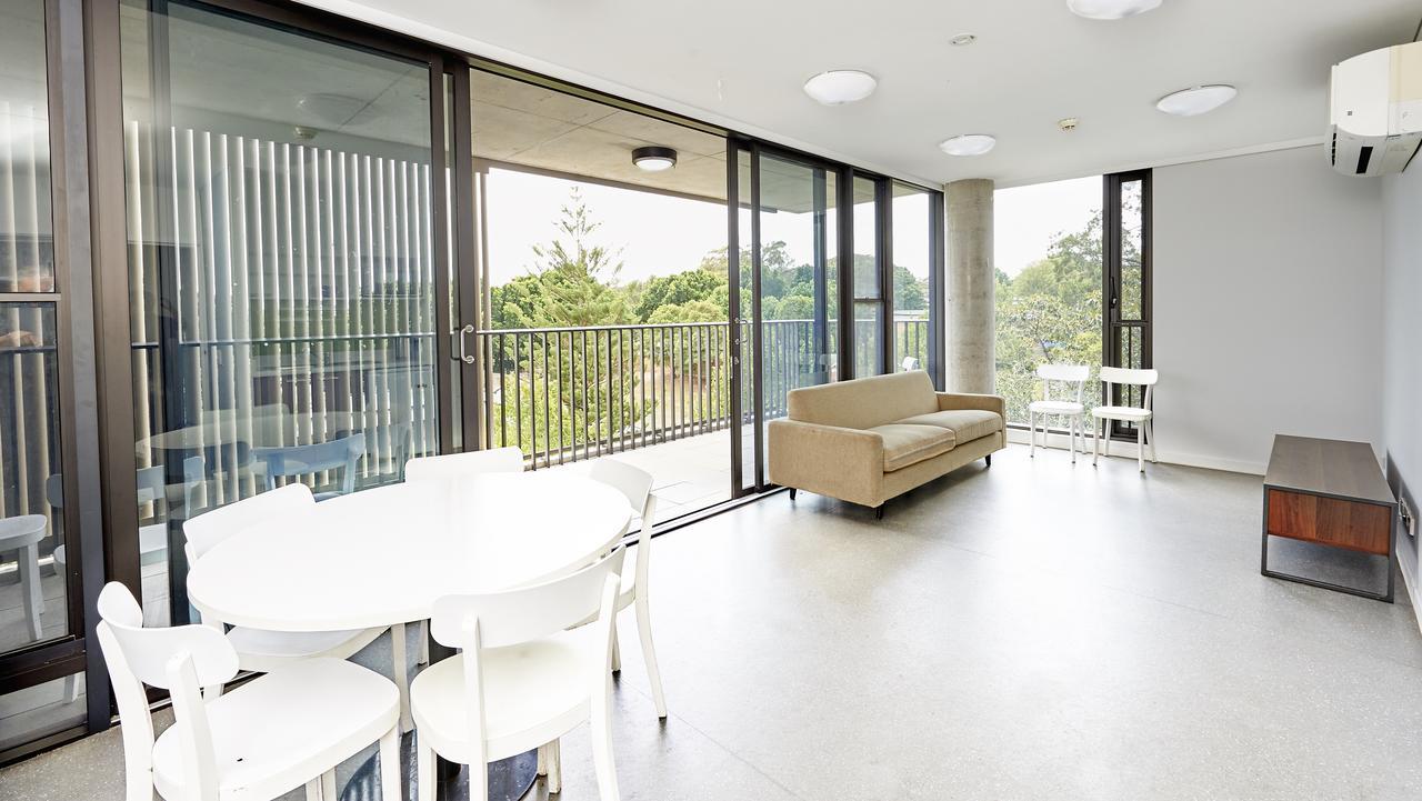 Racecourse Space Pop Up Randwick Extérieur photo