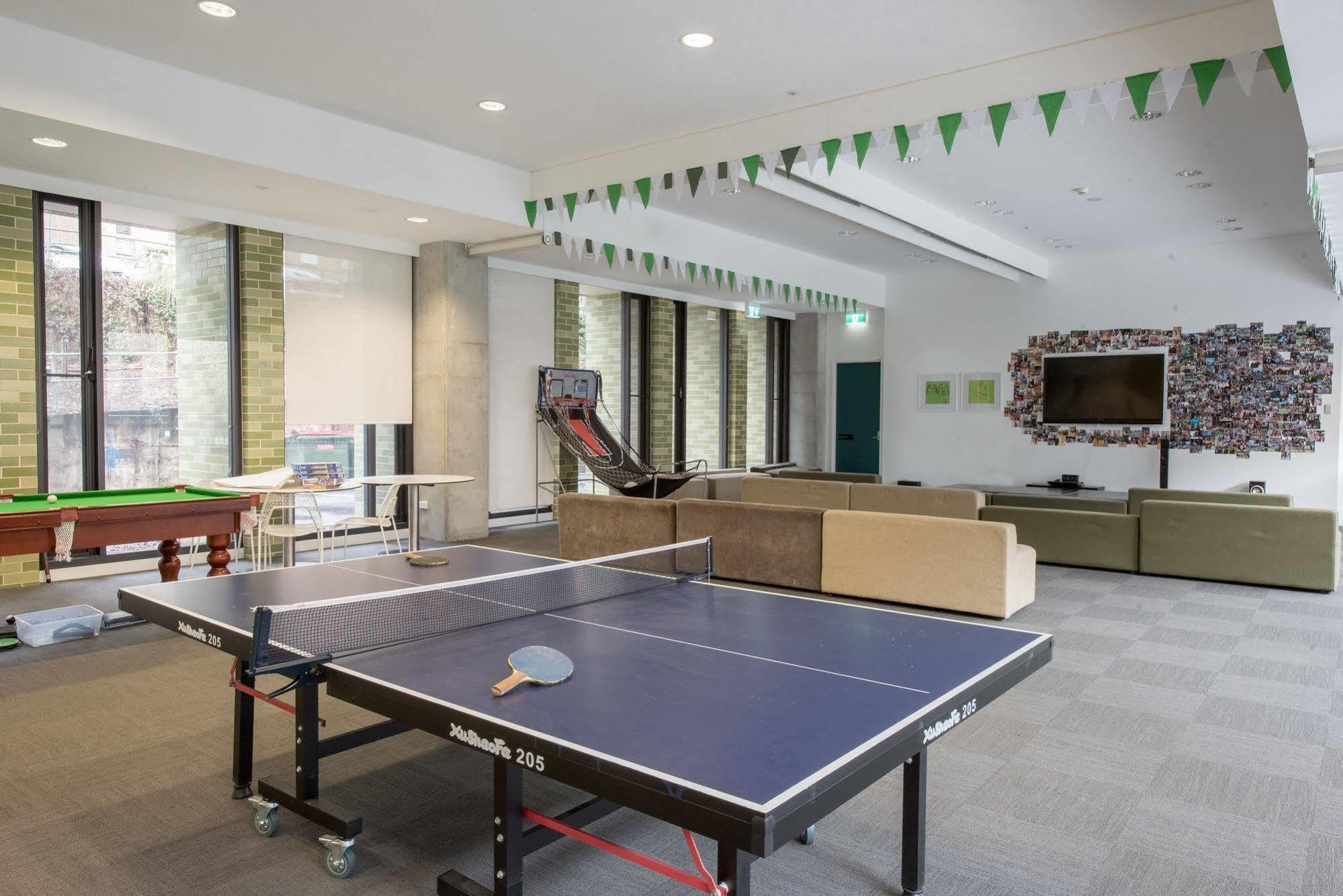 Racecourse Space Pop Up Randwick Extérieur photo