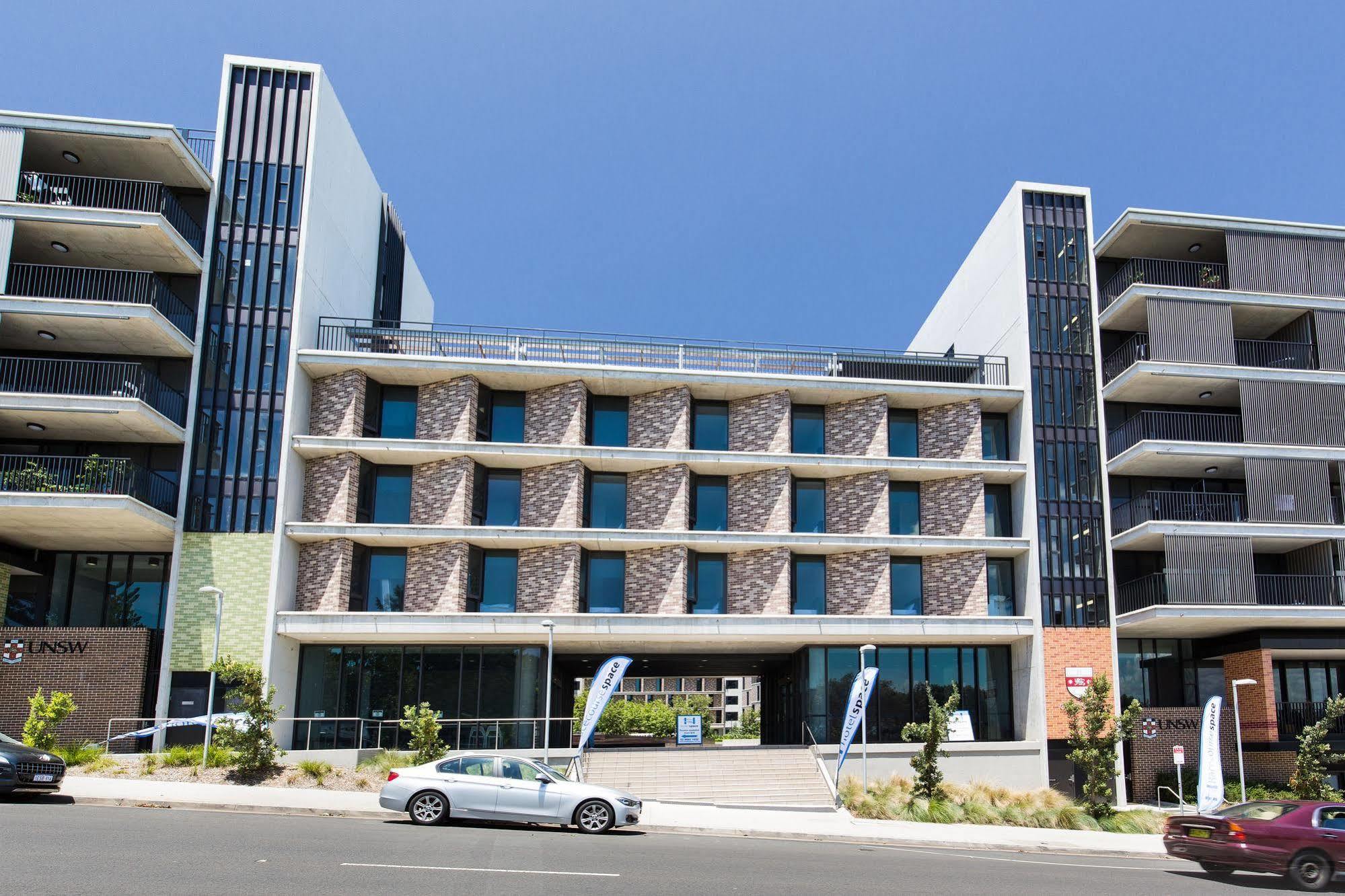 Racecourse Space Pop Up Randwick Extérieur photo